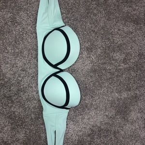 Strapless bikini top